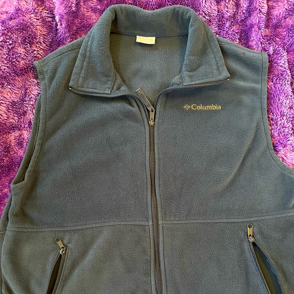 Columbia fleece vest
